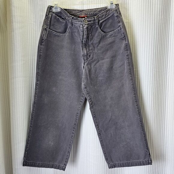 Womens Dark Gray North Face Capris Size 8 Regular Waist 14" Inseam 22" Baggy - Picture 1 of 5